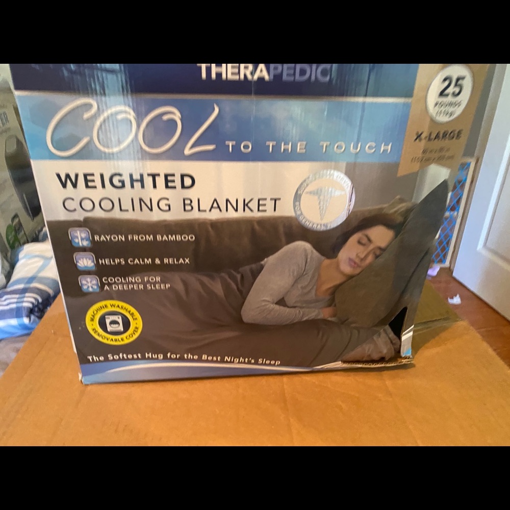 Therapedic 25lb weighted blanket.